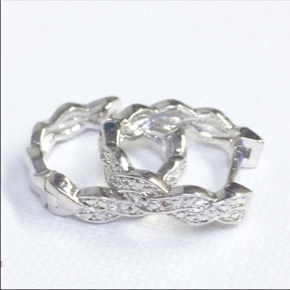 Platinum Diamond Hoop earrings LAST ONE❤️